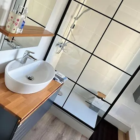 Апартаменты Tres Belle Plein Centre Туркуэн