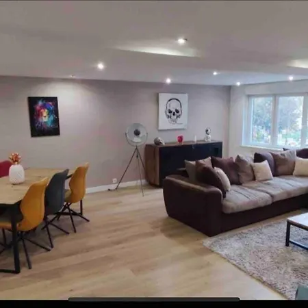 Апартаменты Tres Belle Plein Centre